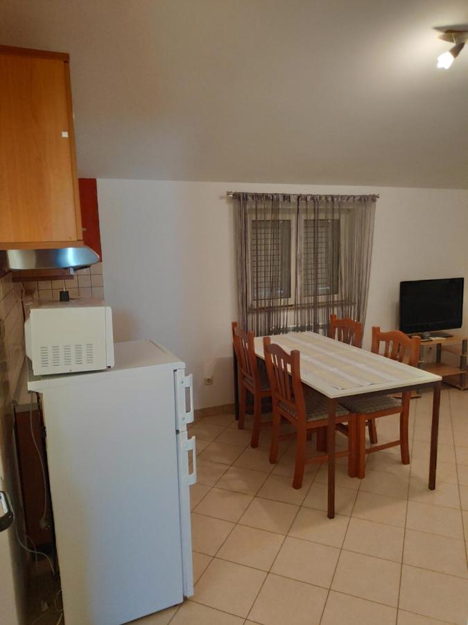 Apartments Mario Biograd Na Moru Exterior photo