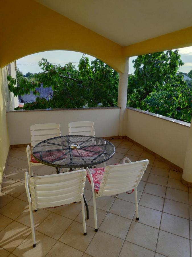 Apartments Mario Biograd Na Moru Exterior photo