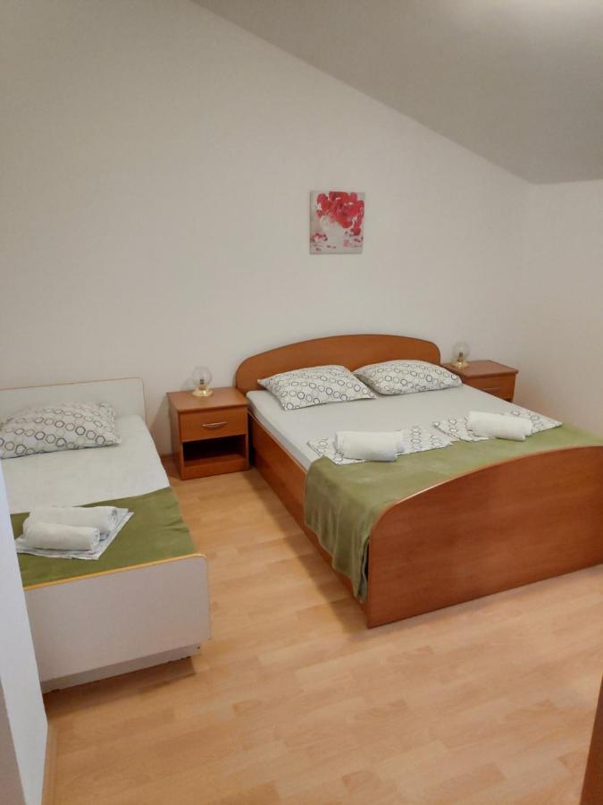Apartments Mario Biograd Na Moru Exterior photo